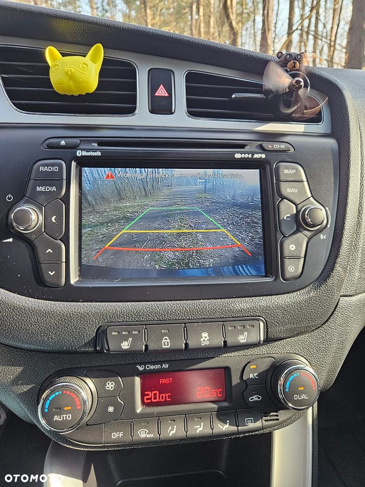 Kia Ceed 1.4 CVVT Fifa World Cup Edition - 10