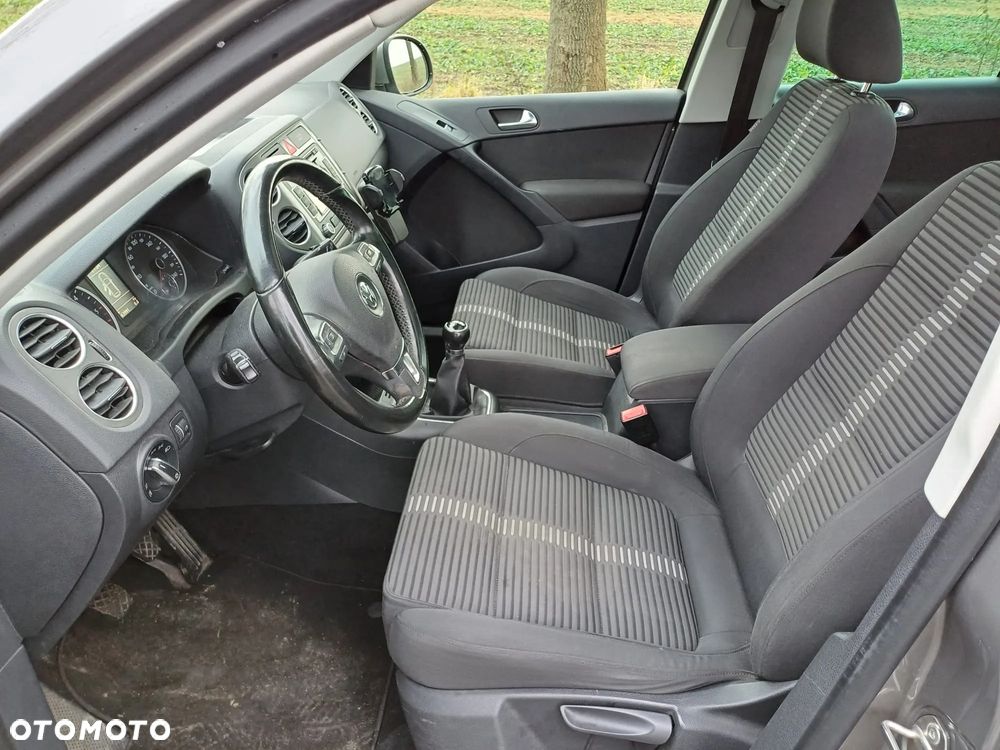 Volkswagen Tiguan 2.0 TDI DPF BlueMotion Technology Trend & Fun - 8