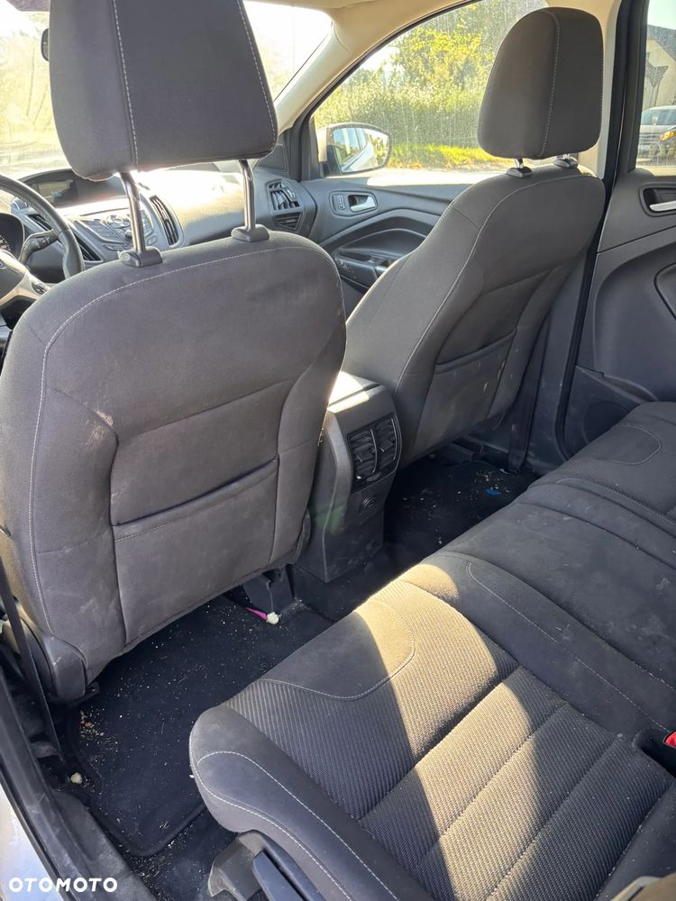 Ford Kuga - 23