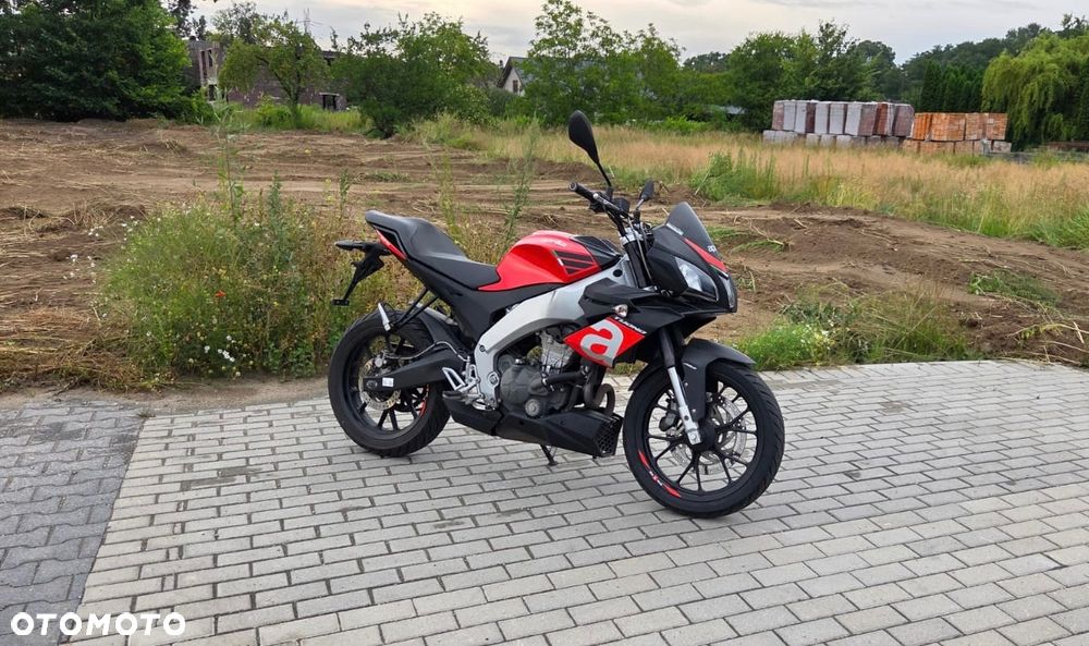 Aprilia Tuono - 1