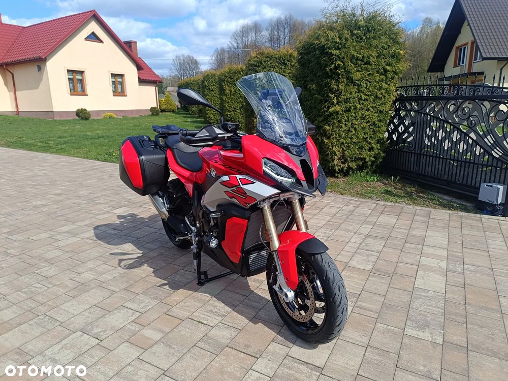 BMW XR - 13