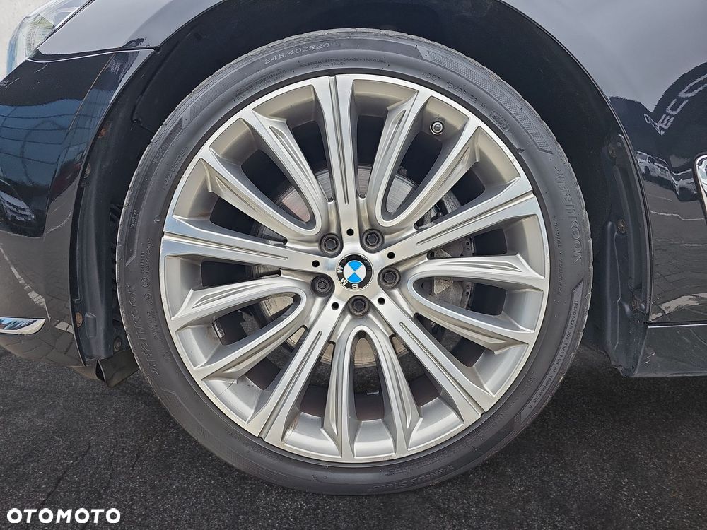 BMW Seria 7 - 10