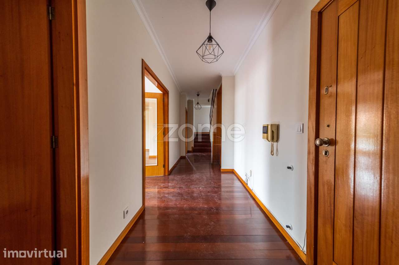 Apartamento T3 duplex em Vizela para Arrendamento - Grande imagem: 3/28