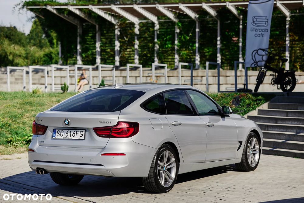 BMW 3GT 320i GPF Sport Line - 3