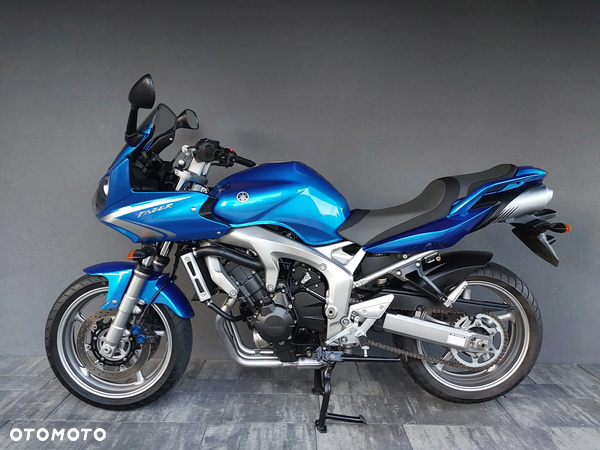 Yamaha FZ6