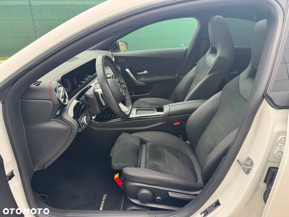 Mercedes-Benz CLA - 20