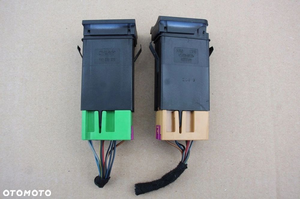 Przełącznik podgrzewanych foteli SEAT Leon I Toledo II 1M1963564 1M1963563 - 8