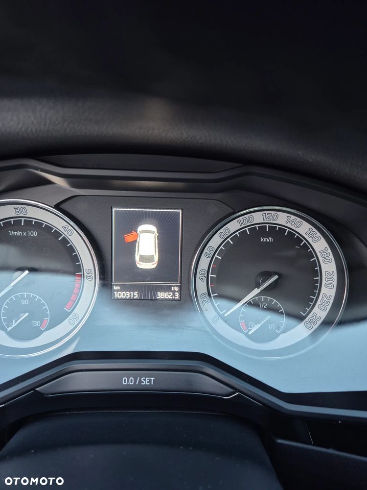 Skoda Superb 2.0 TDI 4x4 L&K DSG - 13