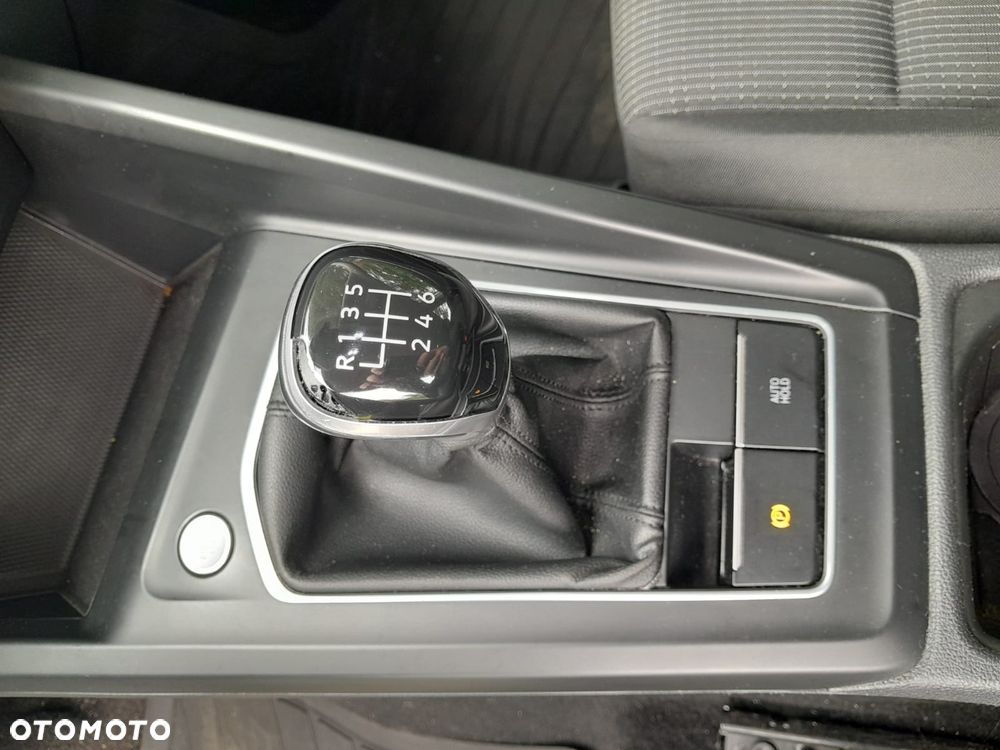 Volkswagen Golf 1.0 TSI - 27