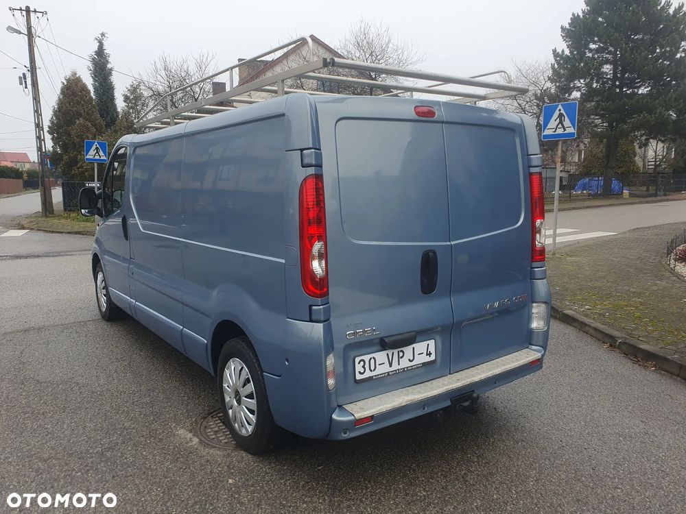 Opel Vivaro - 12