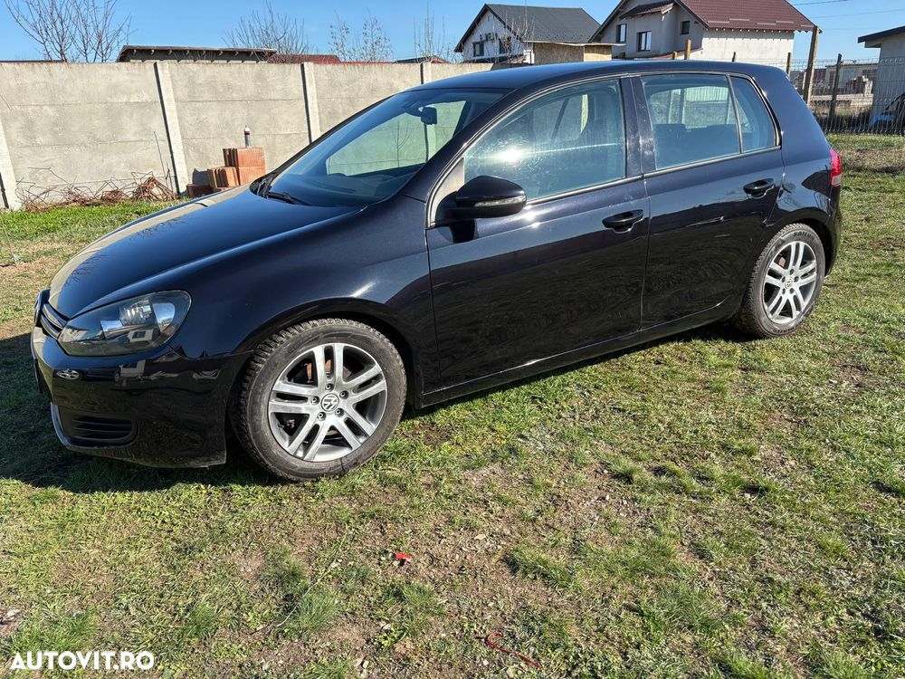 Volkswagen Golf - 1