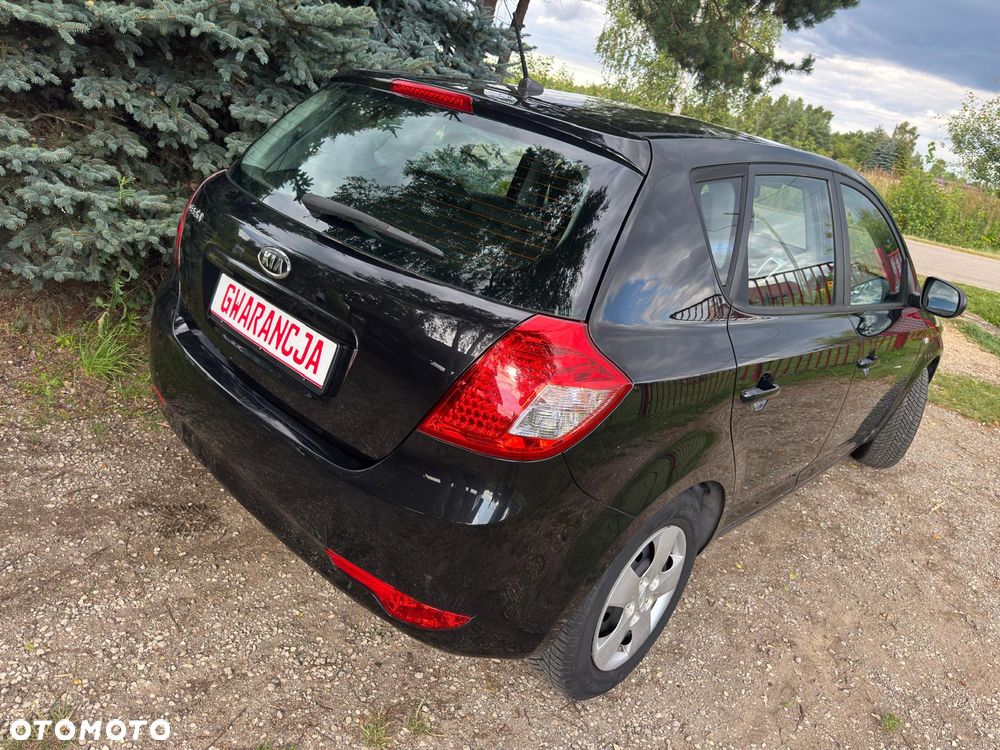 Kia Ceed - 20