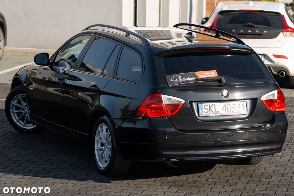 BMW Seria 3 320d DPF Edition Exclusive - 14