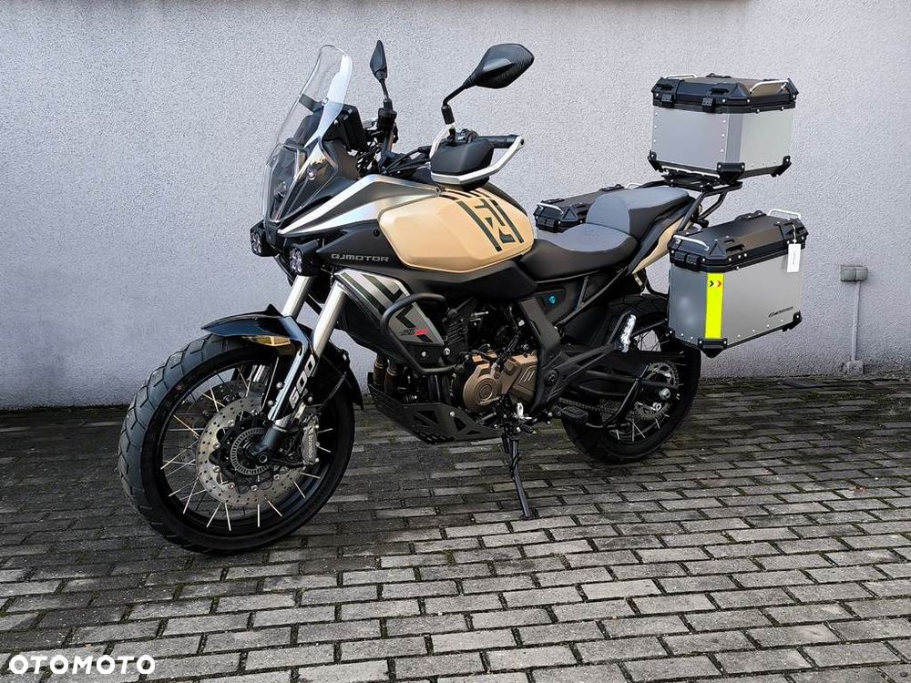 QJMOTOR SRT 600SX - 23