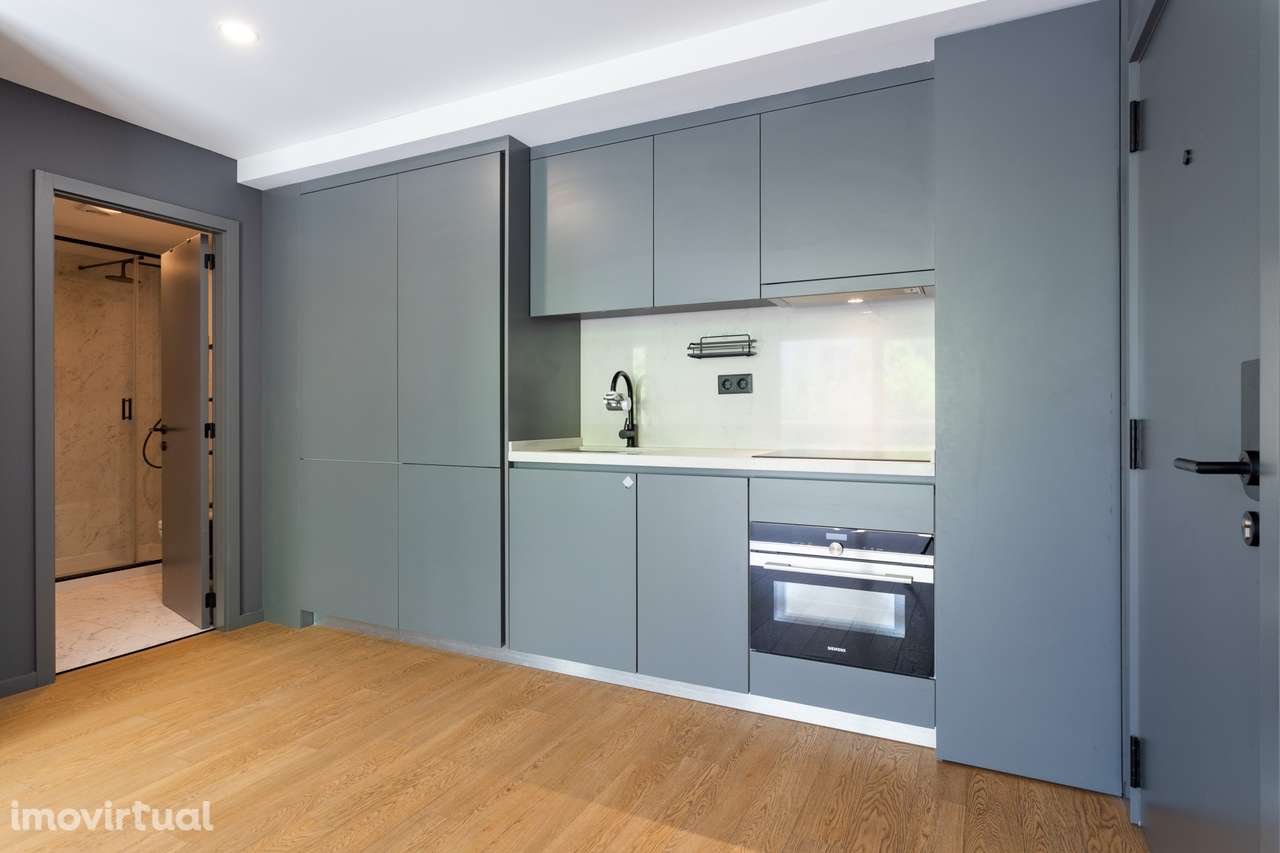 T1 no Coração de Lisboa, com varanda e  estacionamento. - Grande imagem: 2/34