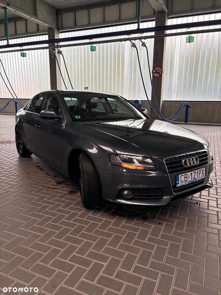 Audi A4 Limousine - 7
