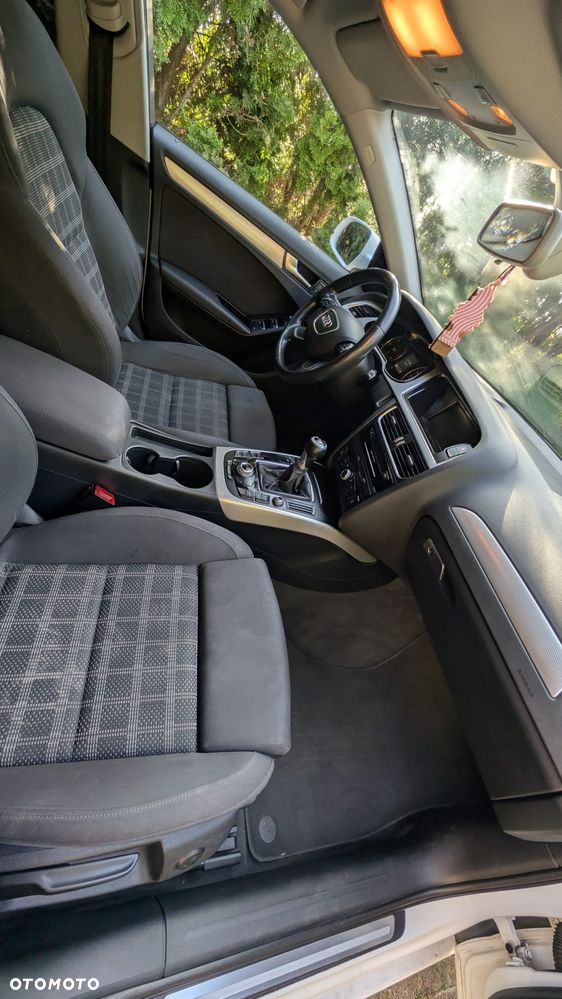 Audi A4 Avant 2.0 TDI - 7
