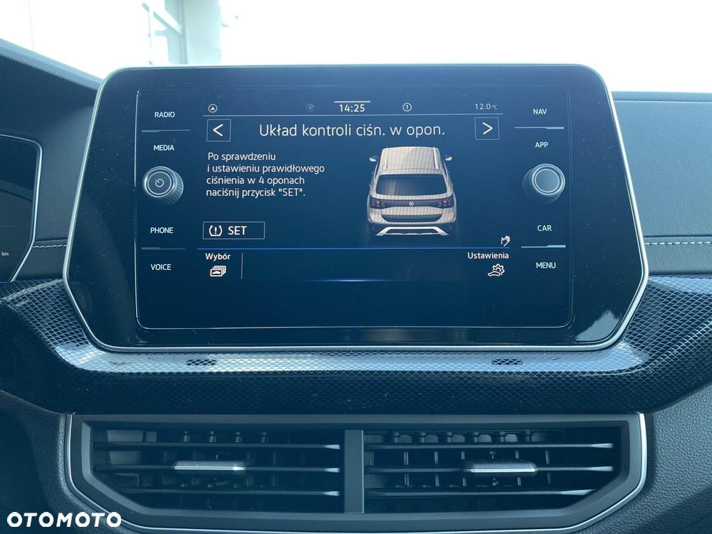 Volkswagen T-Cross - 39