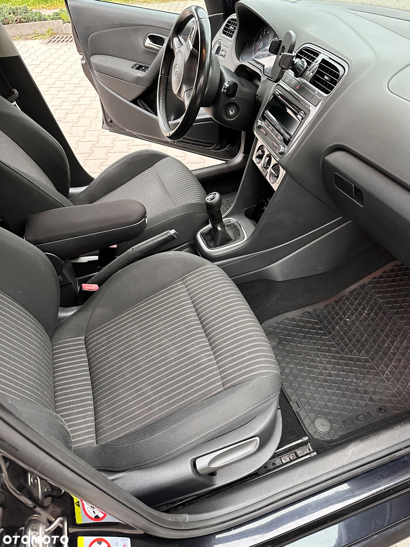 Volkswagen Polo 1.2 TSI Comfortline - 32