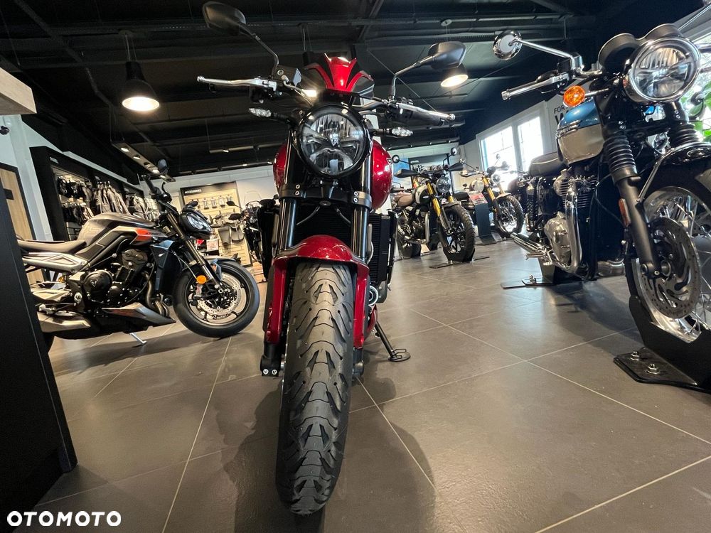 Triumph Trident - 14