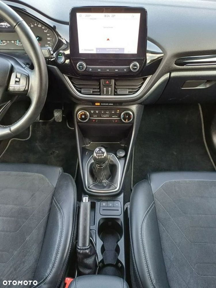 Ford Fiesta 1.0 EcoBoost S&S TITANIUM - 25