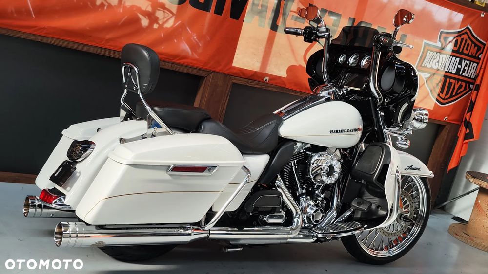 Harley-Davidson Touring Ultra Limited - 3