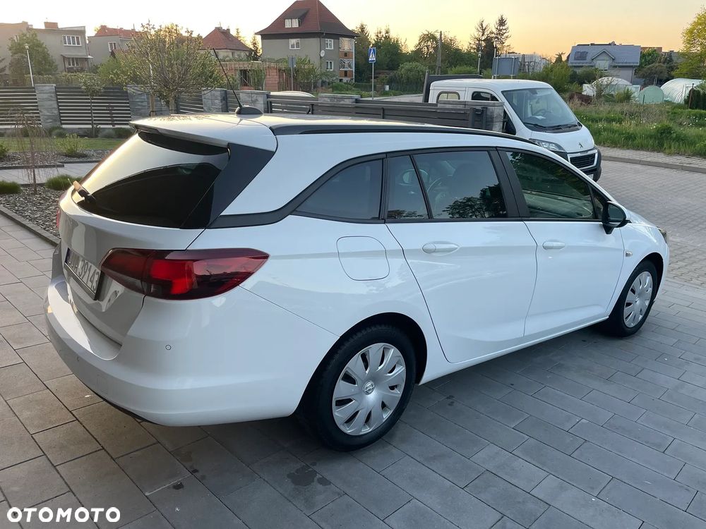 Opel Astra 1.5 D Start/Stop Automatik 2020 - 9