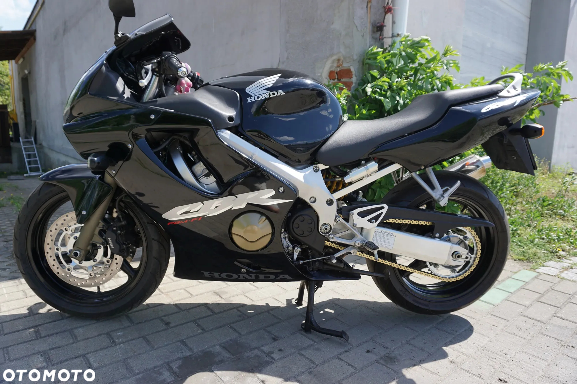 Honda CBR - 12
