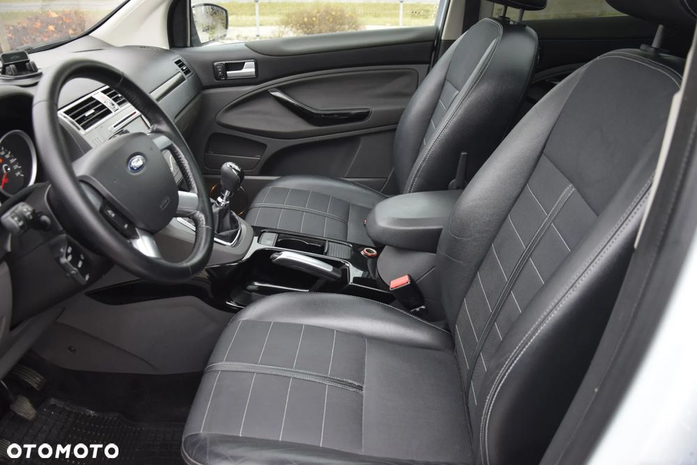 Ford Kuga 2.0 TDCi FWD Titanium Plus - 17