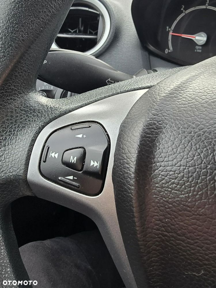 Ford Fiesta - 33