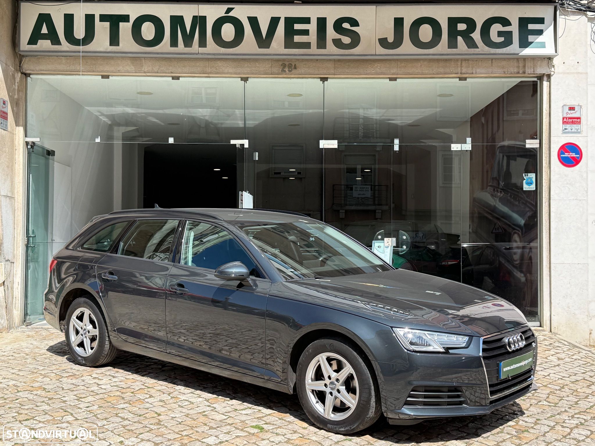 Audi A4 Avant 35 TDI S tronic - 1