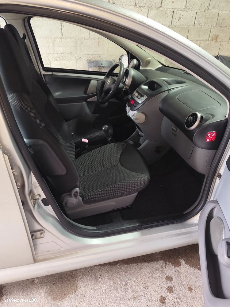 Toyota Aygo 1.0 + AC - 15