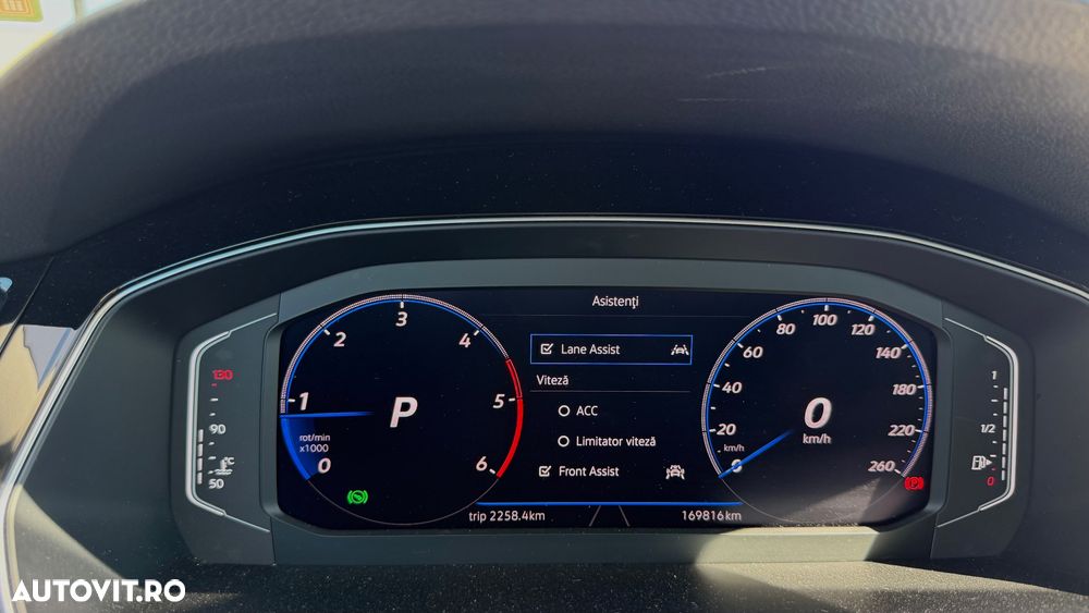 Volkswagen Passat 2.0 TDI SCR DSG Trendline - 9