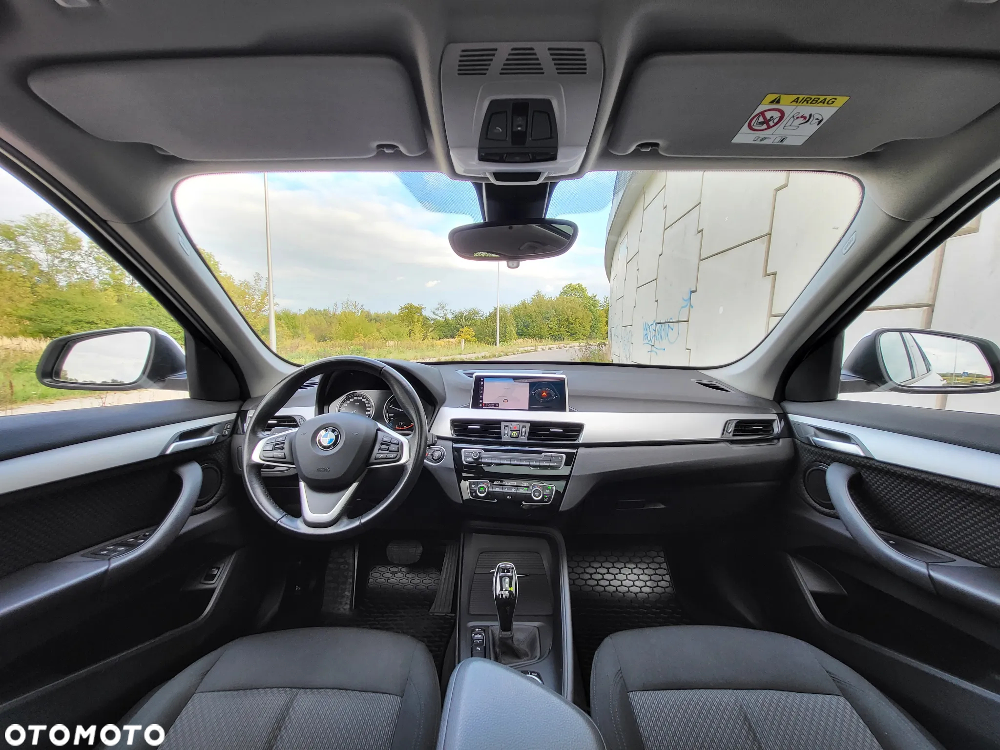 BMW X1 sDrive18d - 15
