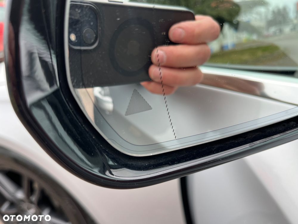 Mercedes-Benz Klasa E 220 d 9G-TRONIC - 28