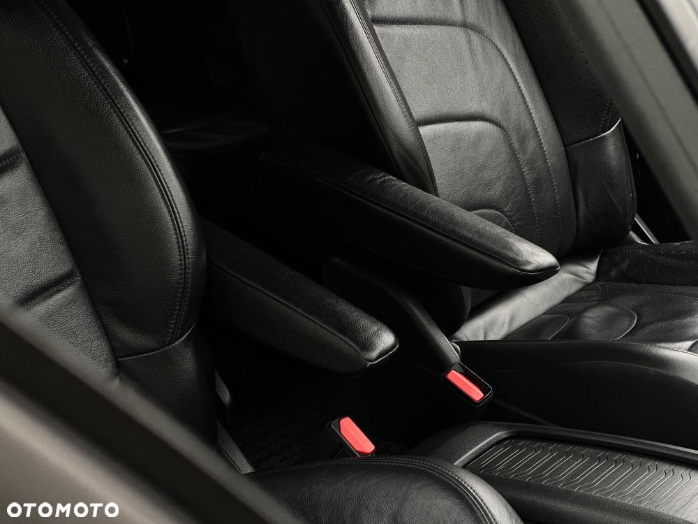 Citroën C4 Grand Picasso BlueHDi 150 EAT6 Exclusive - 32