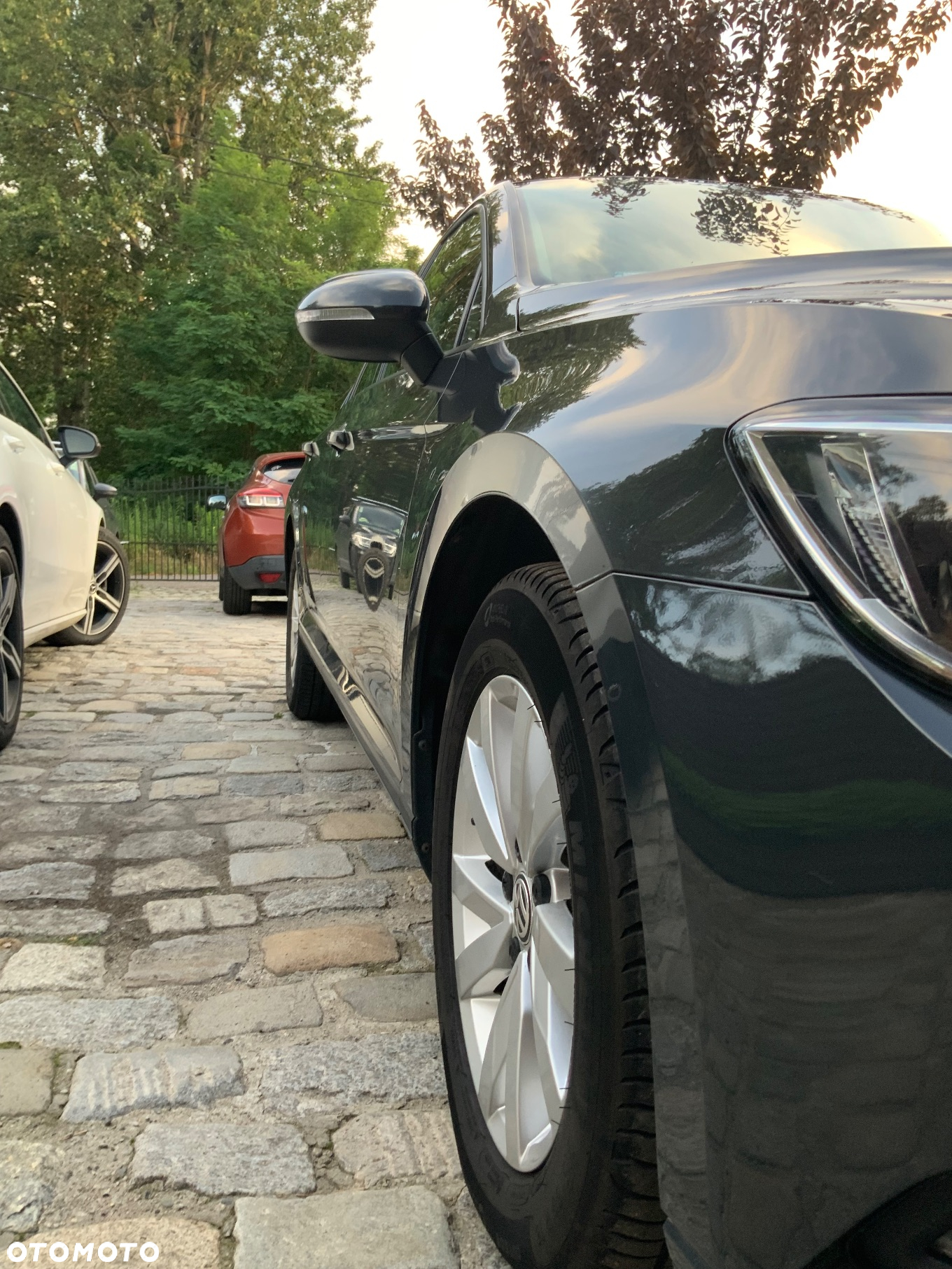 Volkswagen Passat 2.0 TDI BMT Trendline - 19