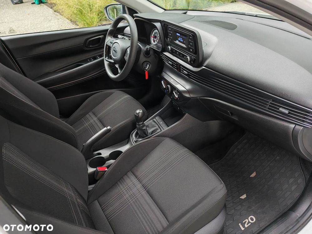 Hyundai i20 1.2 Pure - 15