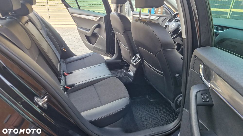 Skoda Octavia 1.5 TSI ACT Style DSG - 27