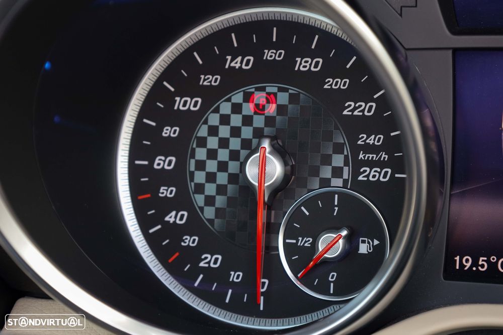 Mercedes-Benz SLC 180 - 20