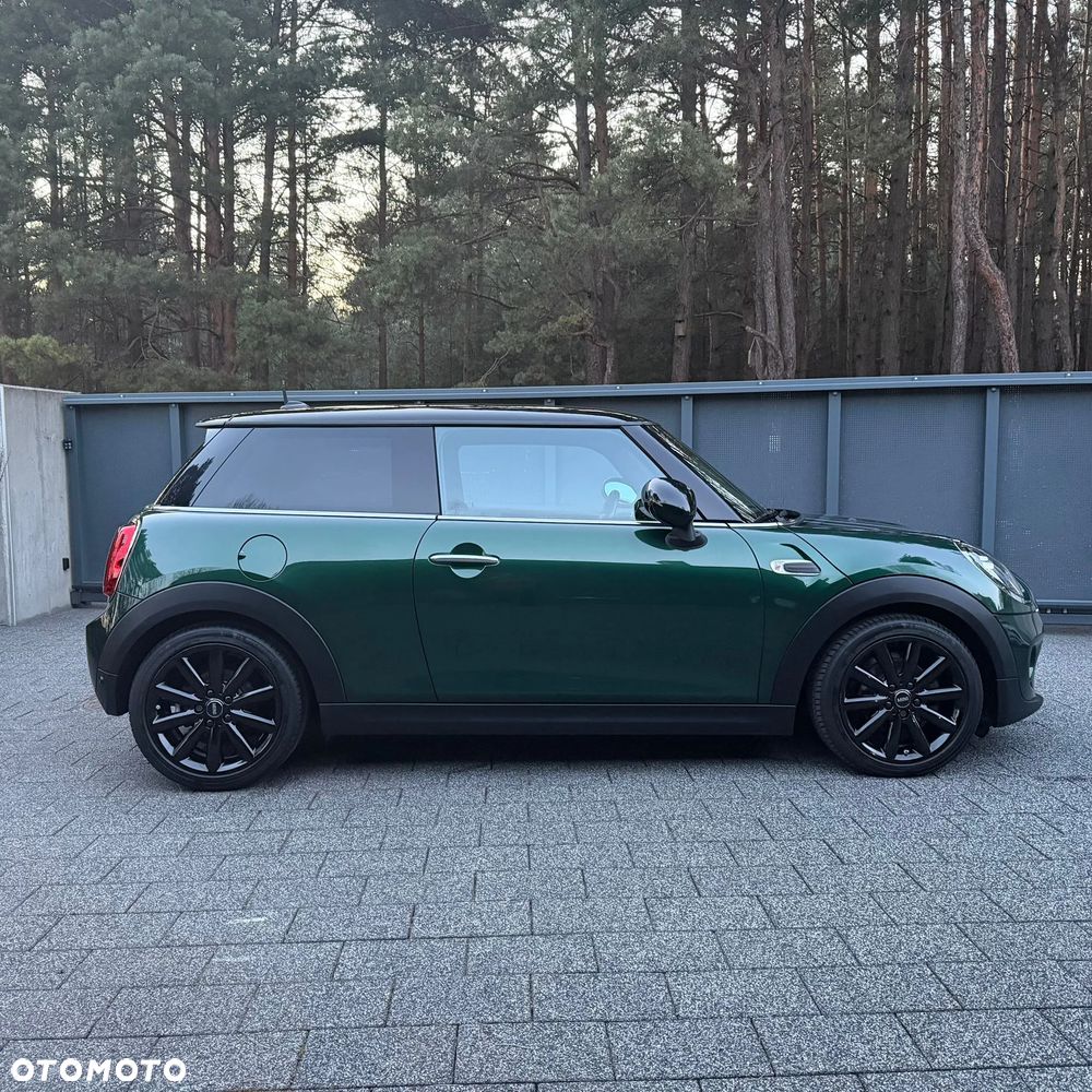 MINI Cooper Essential Trim - 34