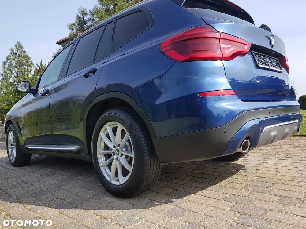 BMW X3 sDrive18d Business Edition - 25