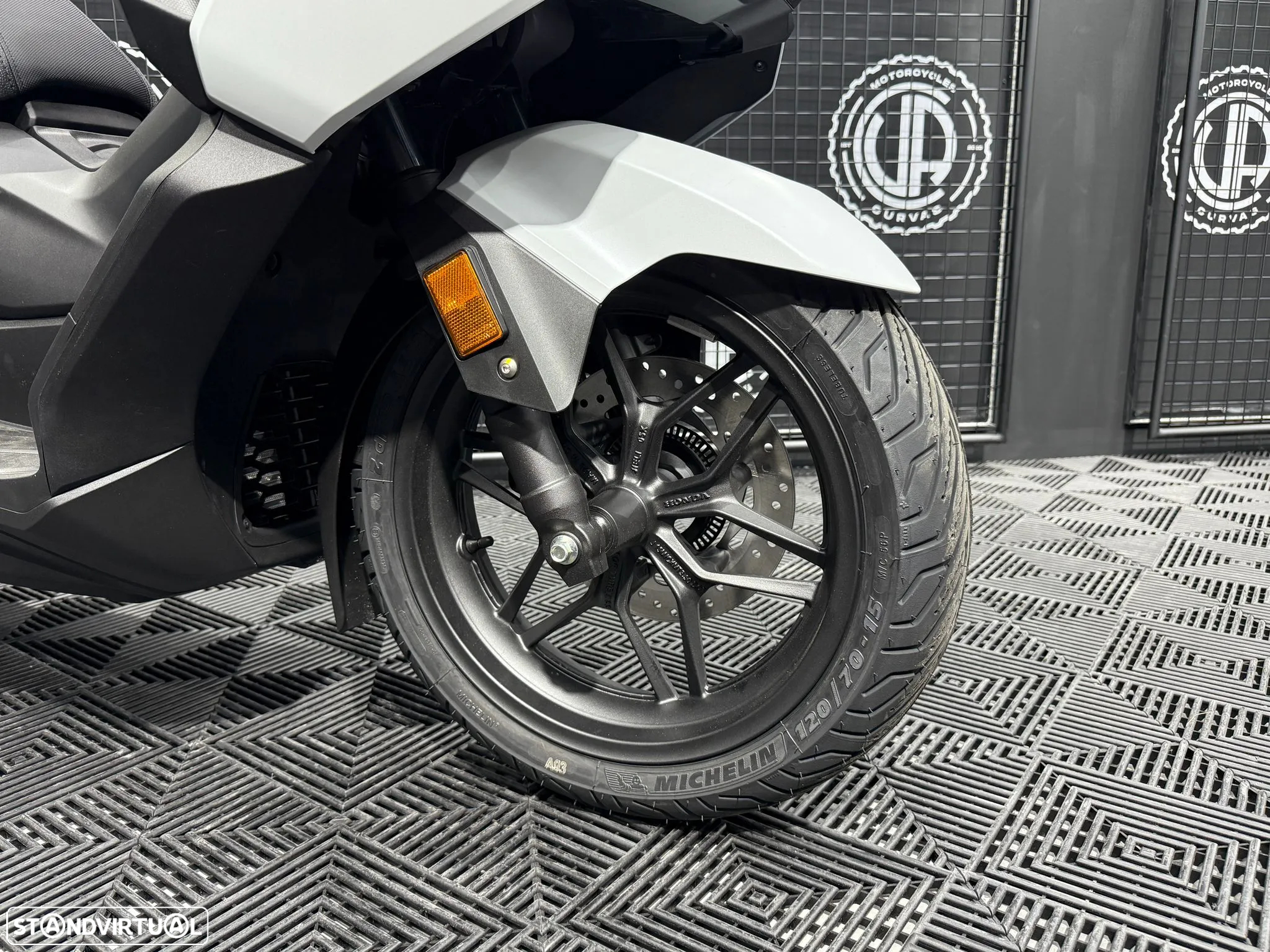 Honda Forza 350 - 6