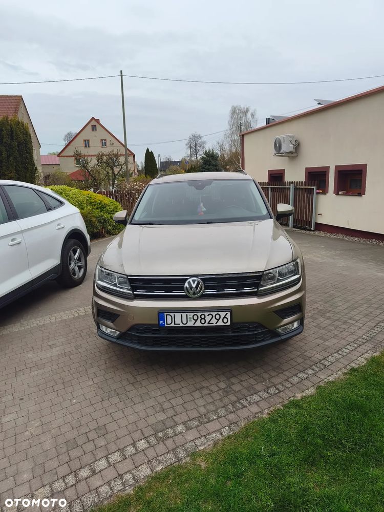 Volkswagen Tiguan - 12