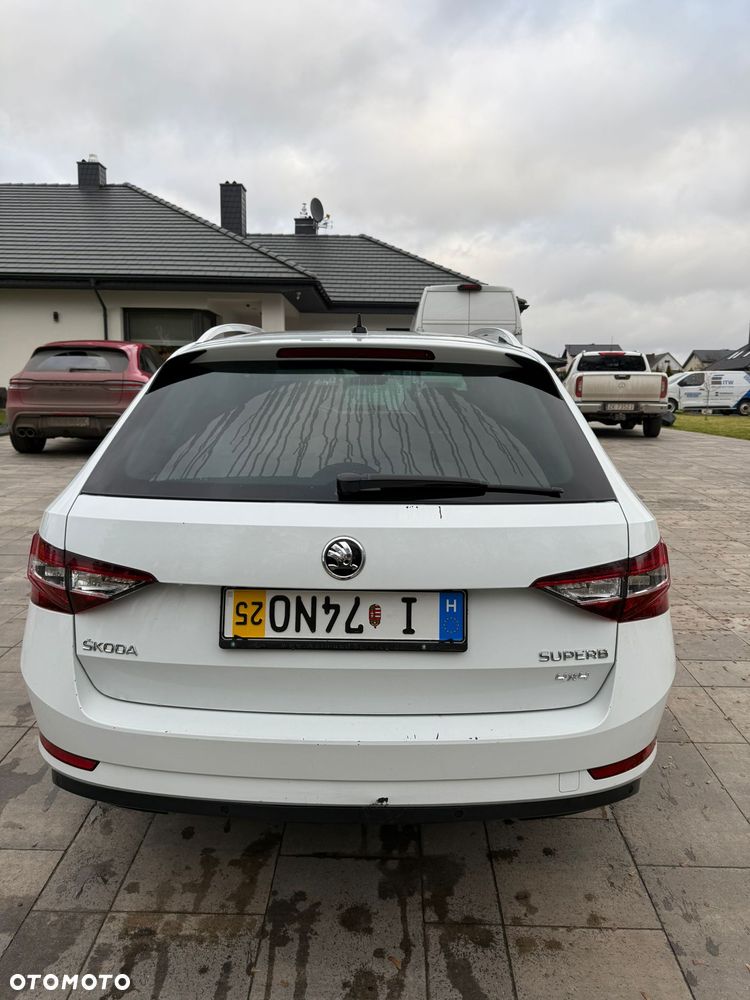 Skoda Superb 2.0 TDI 4x4 Ambition DSG - 5