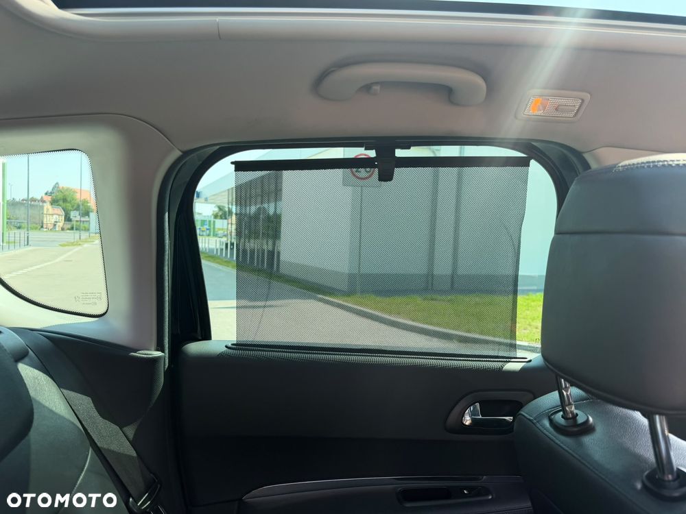 Peugeot 3008 1.6 HDi Premium - 13
