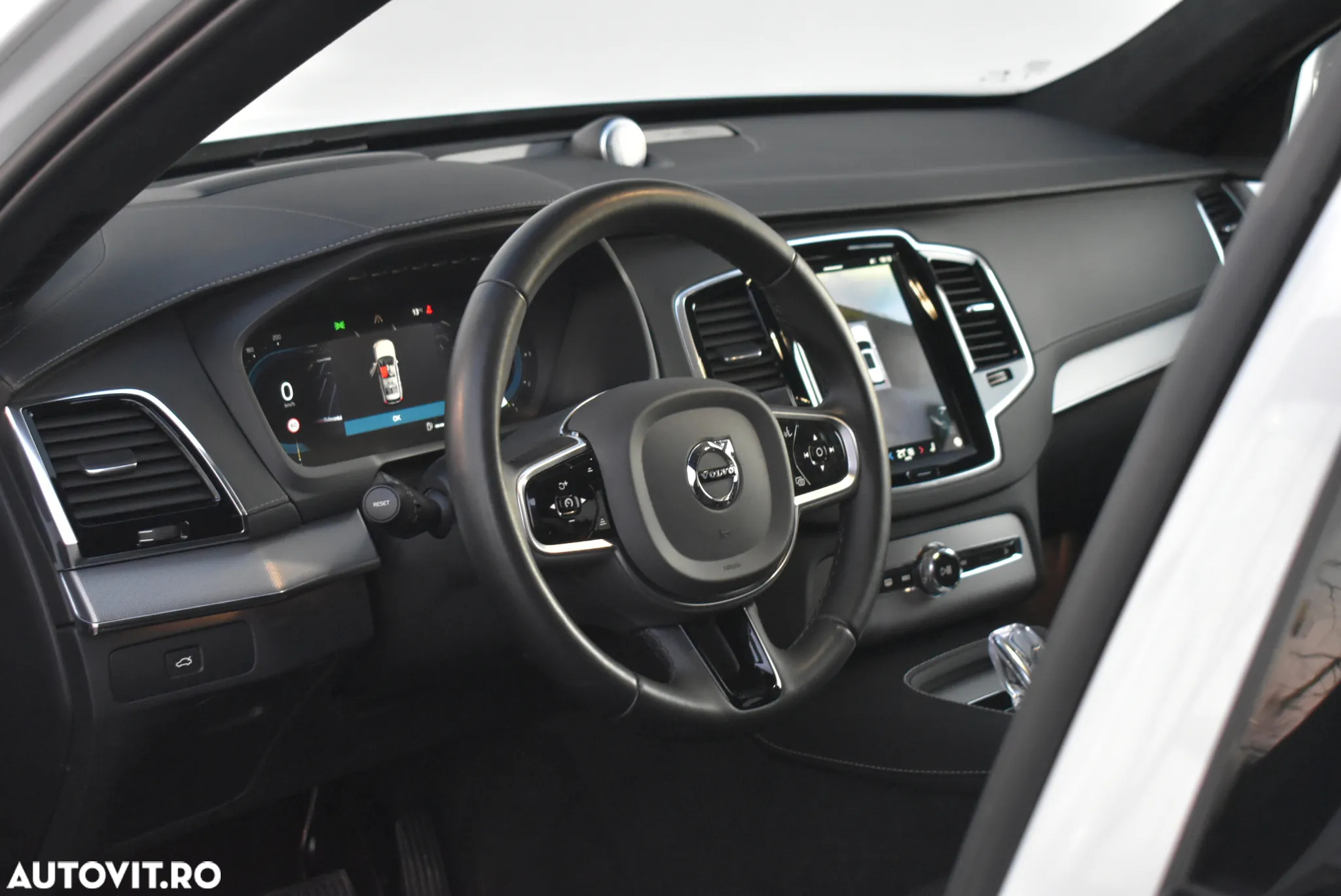 Volvo XC 90 B5 D AWD Geartronic Momentum Pro - 7