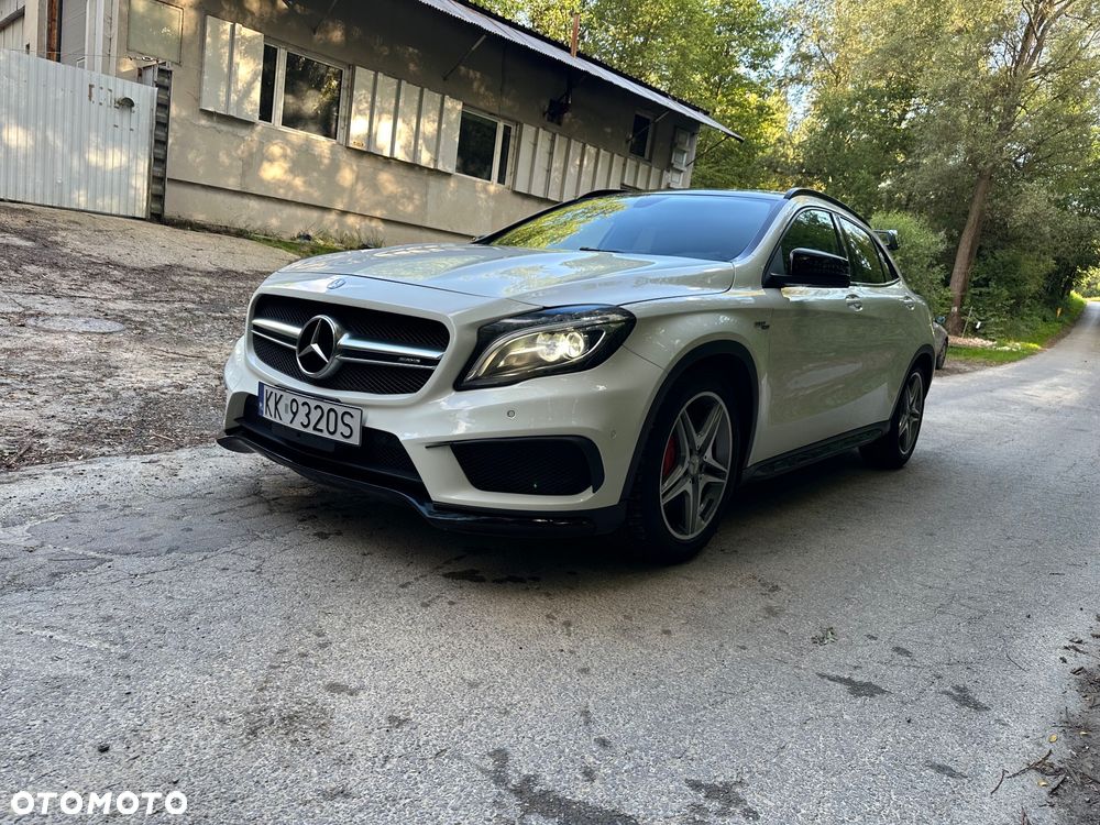 Mercedes-Benz GLA AMG 45 4-Matic - 3