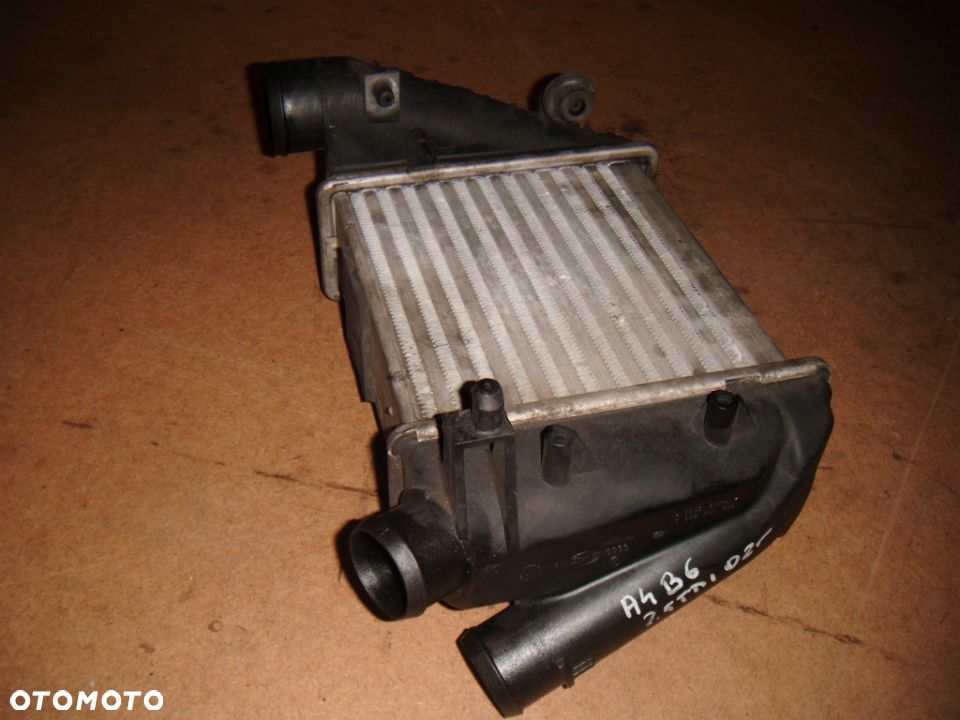 audi a4 b6 2.5 tdi 02r intercooler 8e0145806c - 1