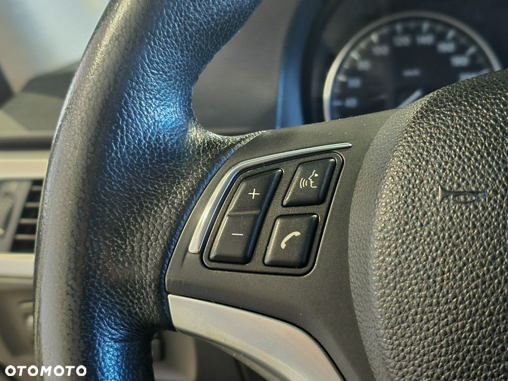BMW Seria 3 - 26